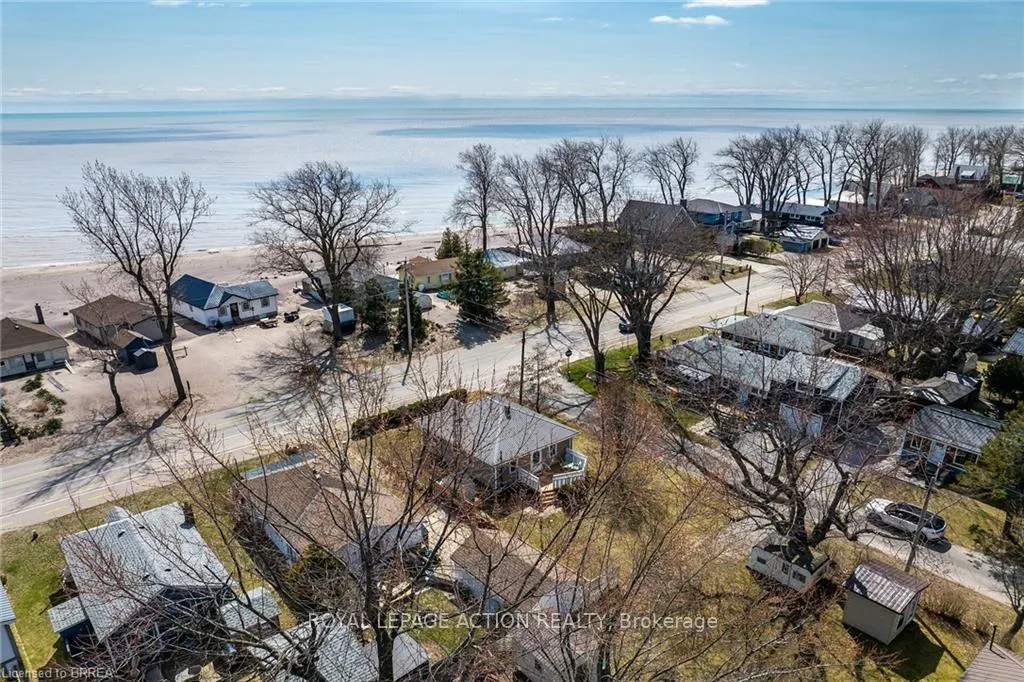 Photo 34 of 88 Erie Boulevard, Norfolk, Long Point — HOMEH