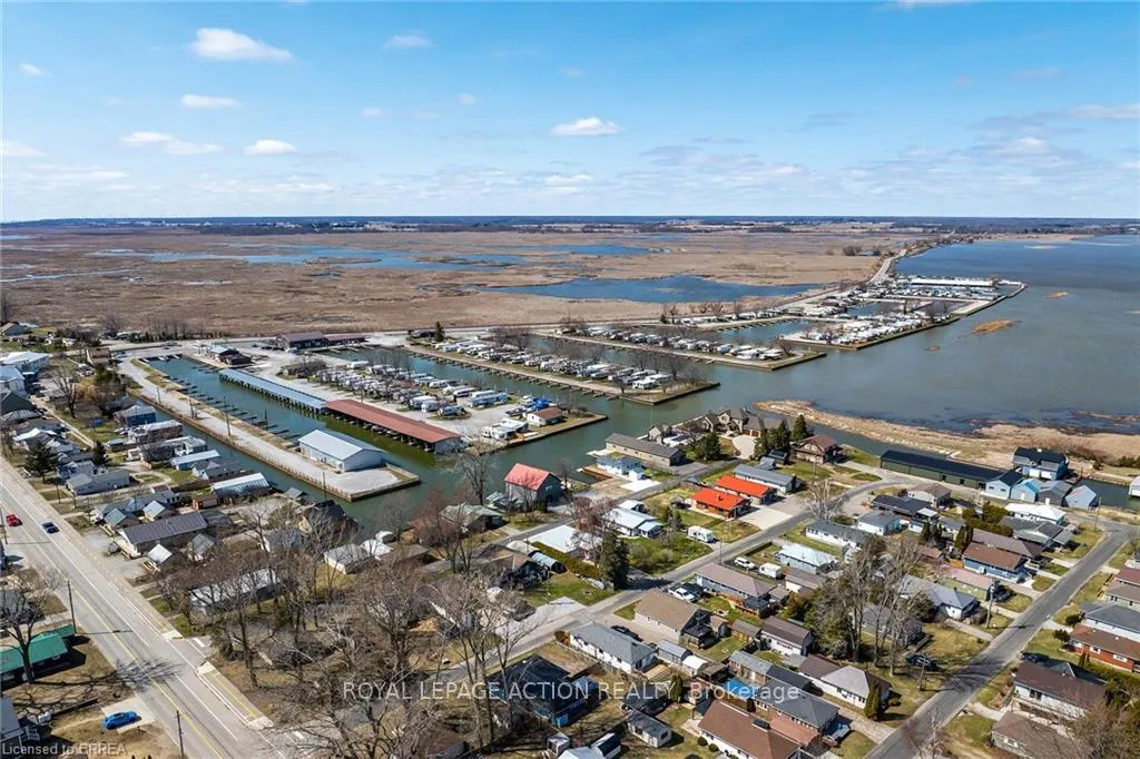 Photo 41 of 88 Erie Boulevard, Norfolk, Long Point — HOMEH