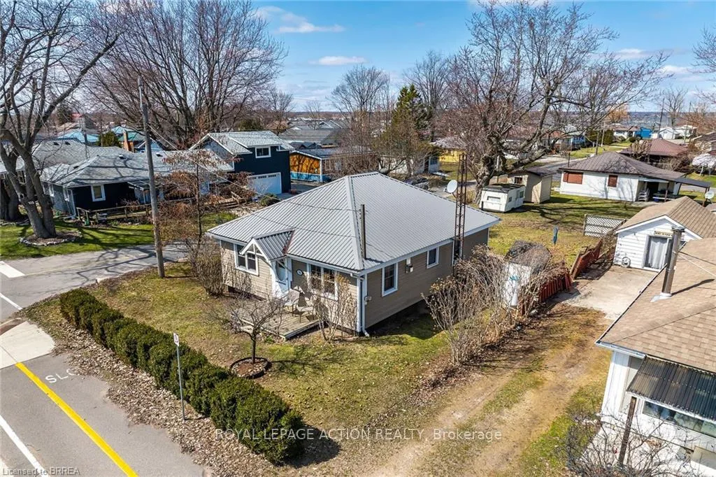 Photo 42 of 88 Erie Boulevard, Norfolk, Long Point — HOMEH