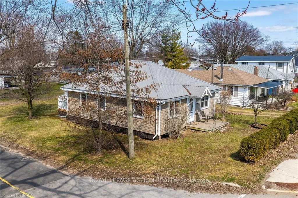 Photo 44 of 88 Erie Boulevard, Norfolk, Long Point — HOMEH