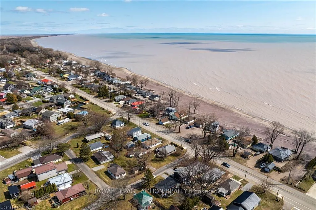 Photo 47 of 88 Erie Boulevard, Norfolk, Long Point — HOMEH