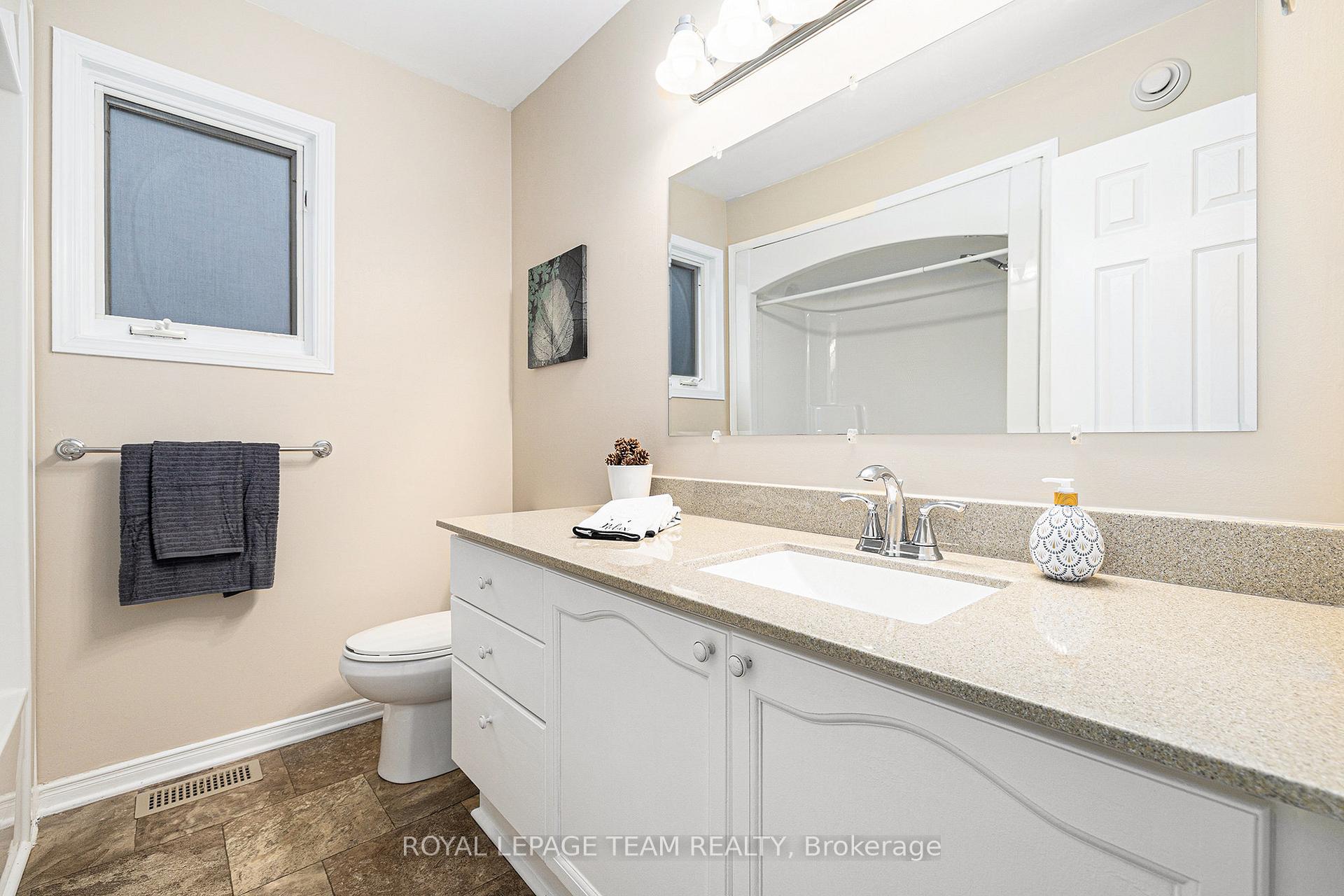 Photo 17 of 176 Morris Street, Carleton Place — HOMEH