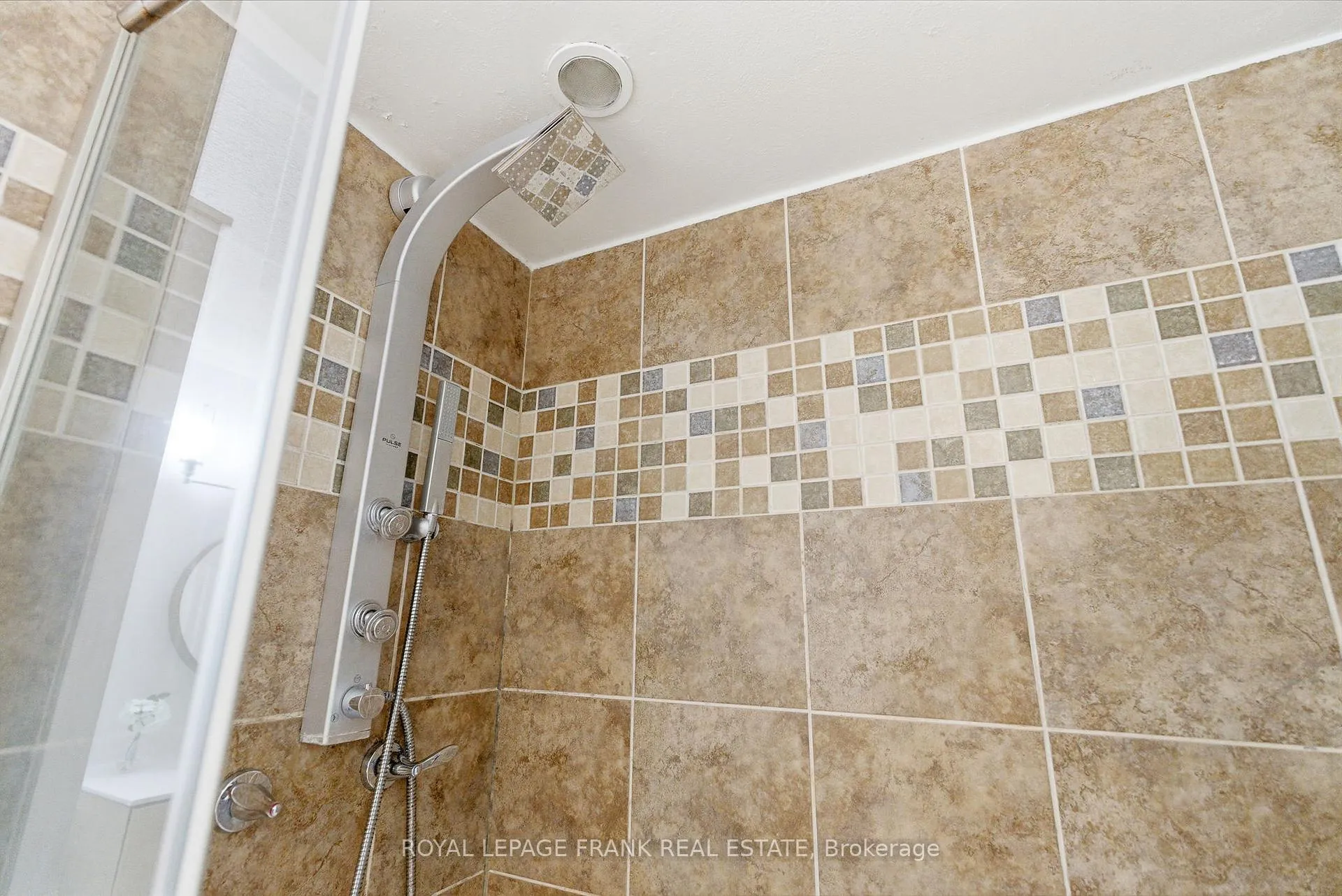 Photo 26 of 1287 Astra Avenue, Oshawa, Eastdale — HOMEH