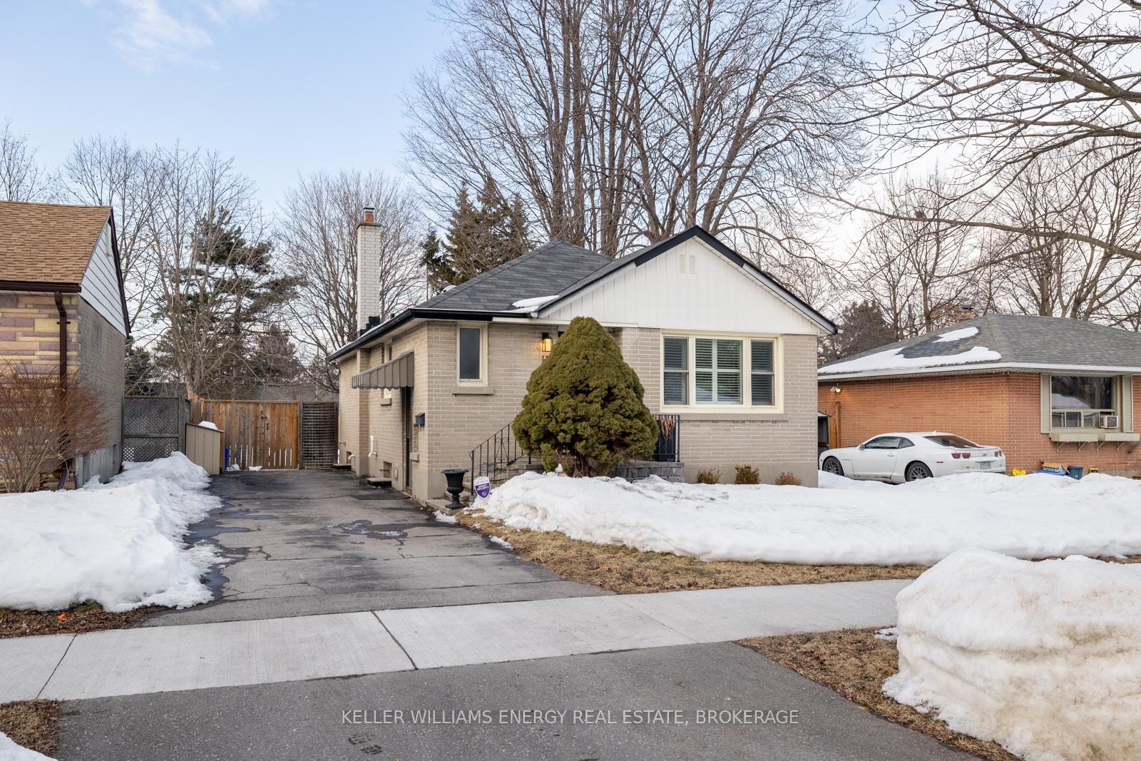 Photo 1 of 17 Admiral Road, Ajax, South East — HOMEH
