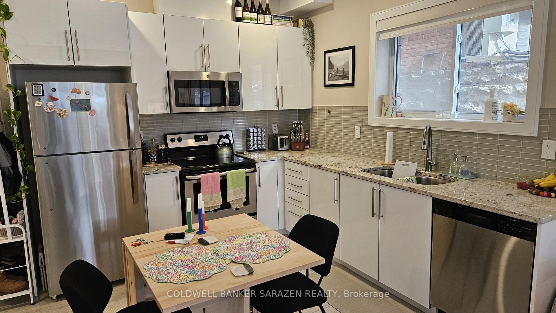 Photo 6 of Unit 2, 7 Monk Street, Ottawa, Glebe — HOMEH