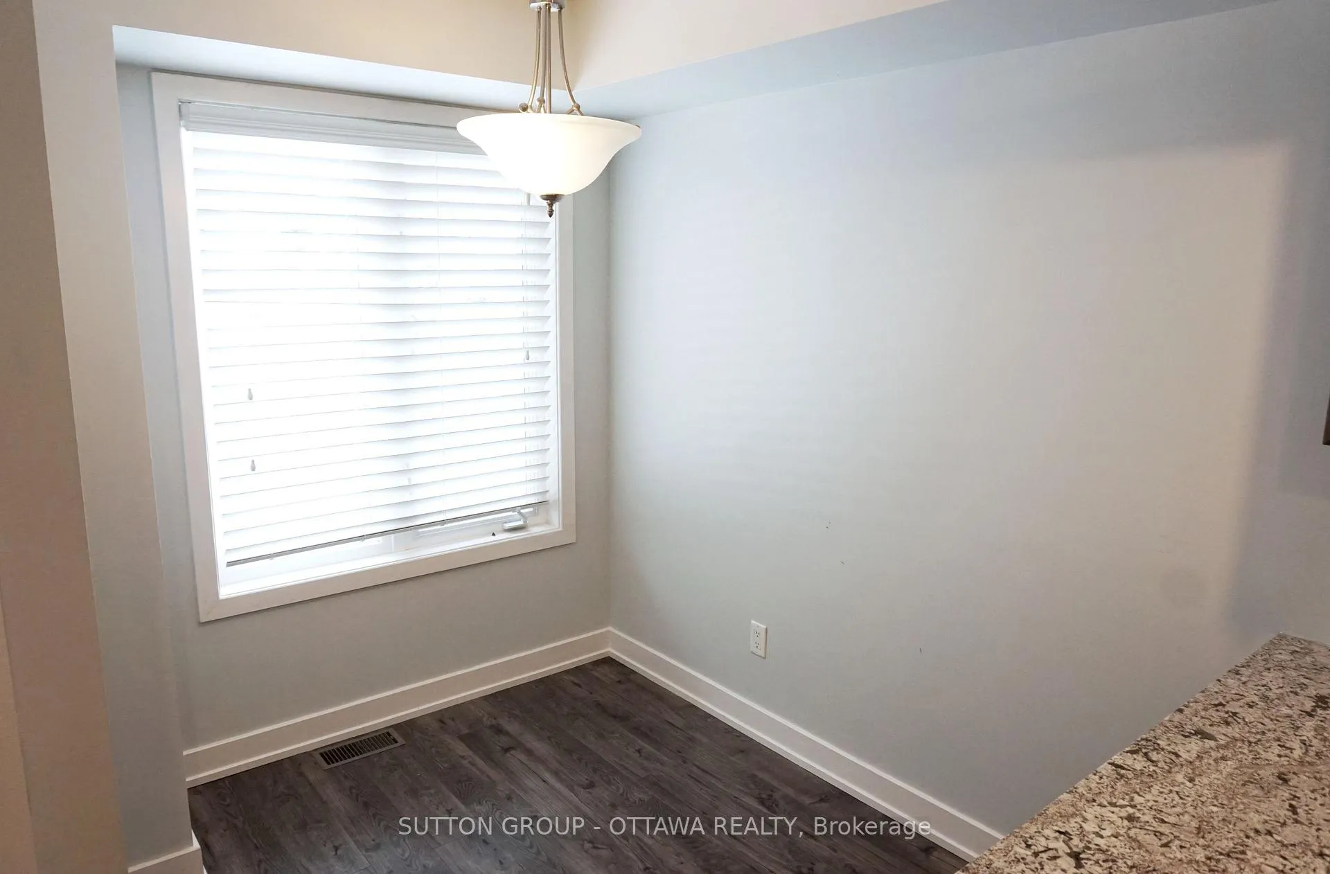 Photo 6 of Unit A, 4522 Innes Road, Ottawa, Avalon East — HOMEH