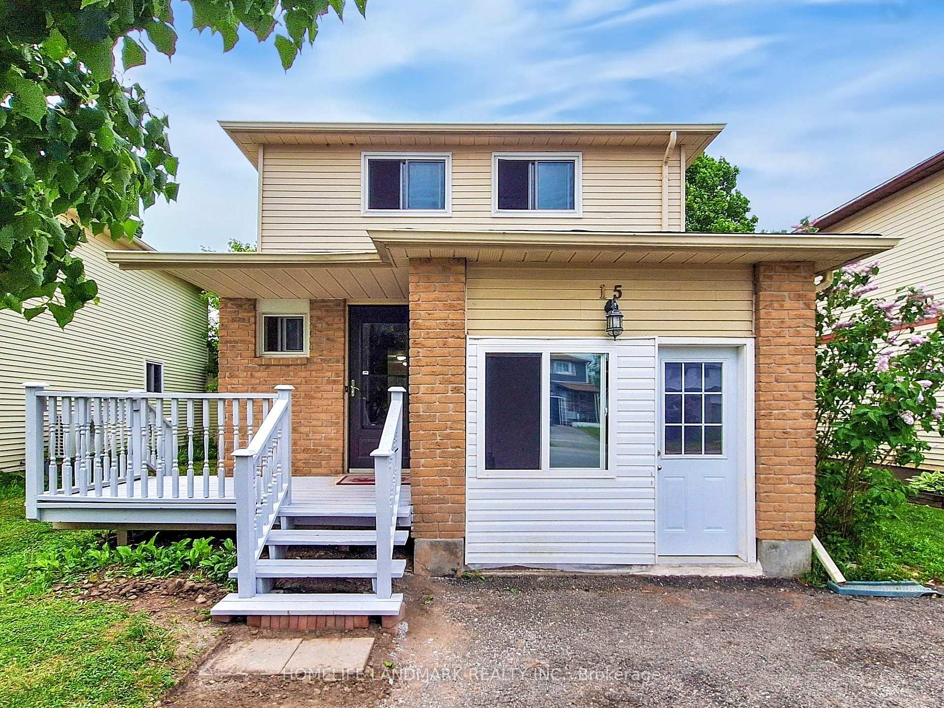 Photo 1 of 15 Corbett Drive, Barrie, Grove East — HOMEH