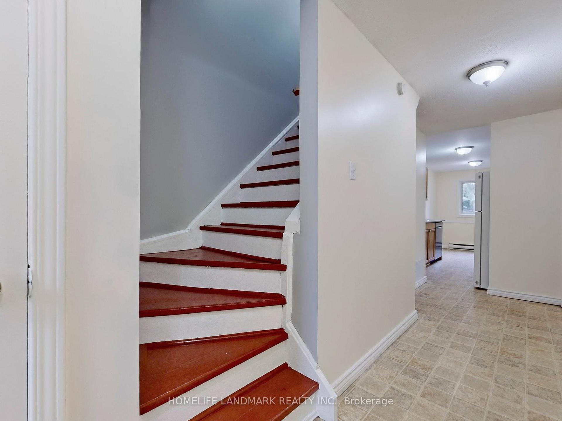 Photo 21 of 15 Corbett Drive, Barrie, Grove East — HOMEH