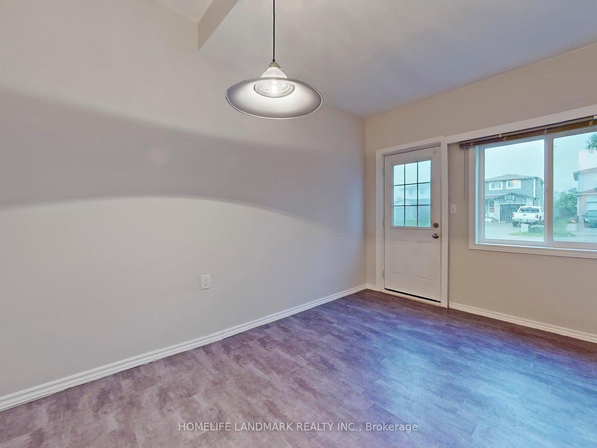 Photo 35 of 15 Corbett Drive, Barrie, Grove East — HOMEH