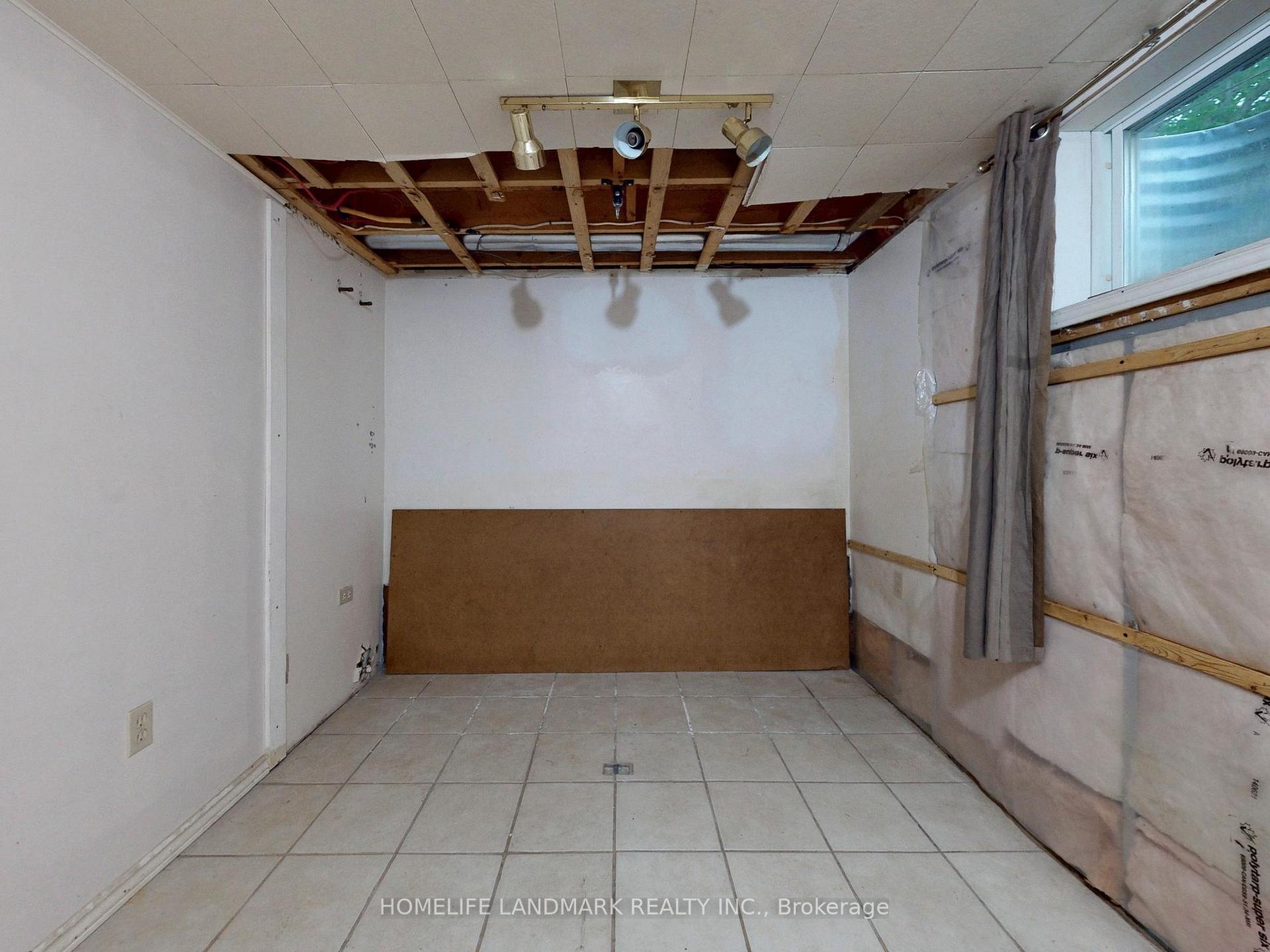 Photo 48 of 15 Corbett Drive, Barrie, Grove East — HOMEH