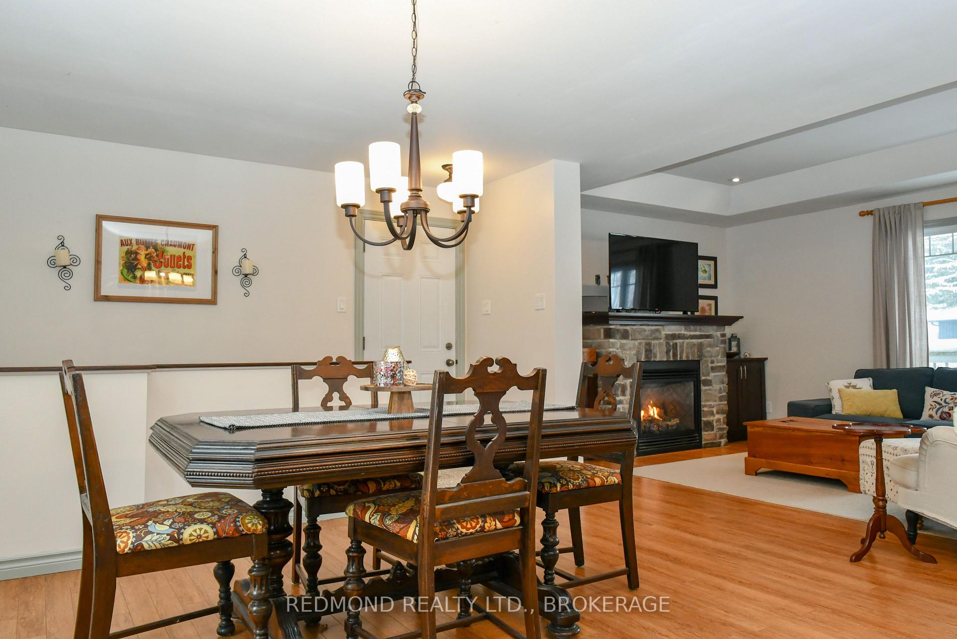 Photo 11 of 128 Maplecroft Court, Gananoque — HOMEH