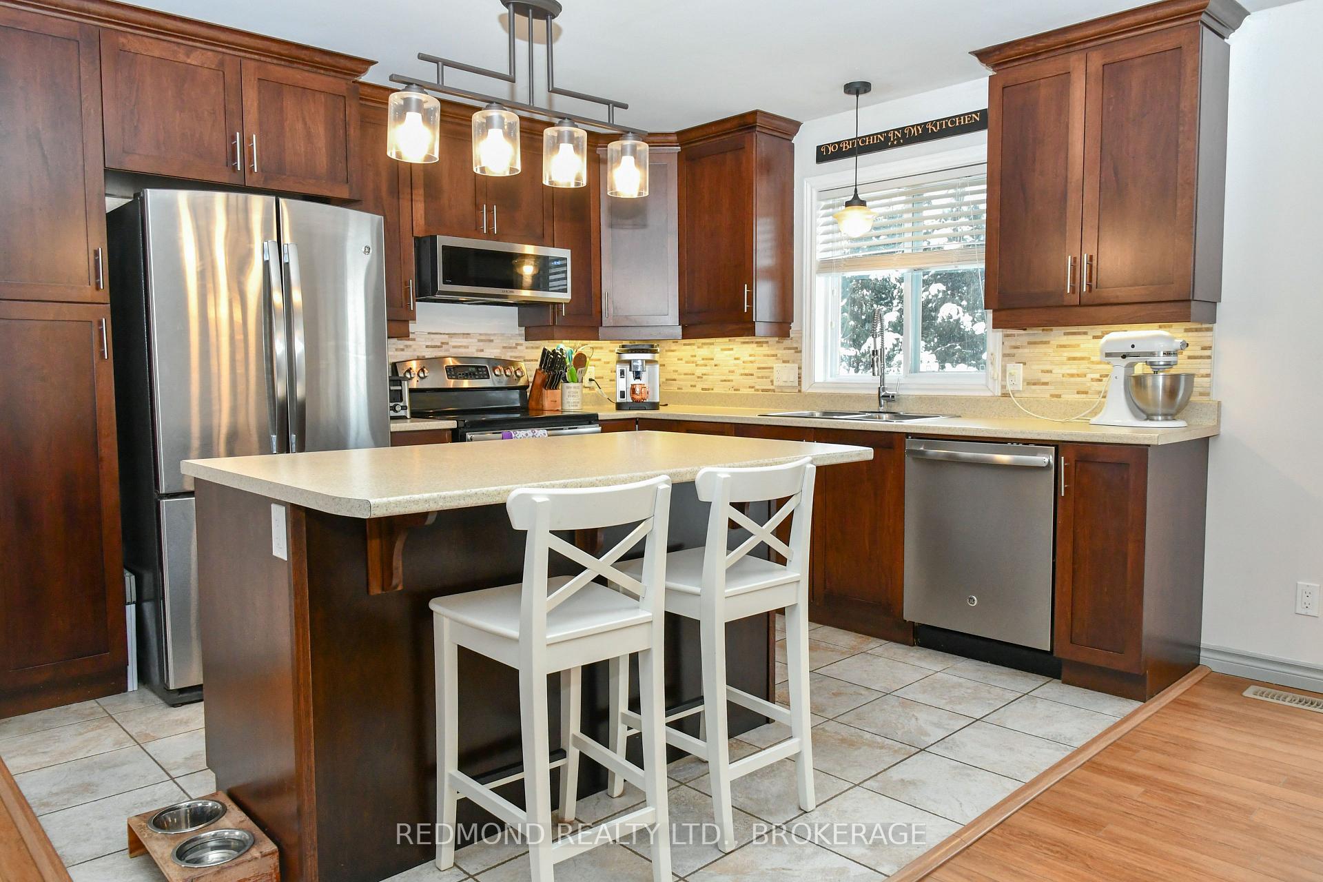 Photo 13 of 128 Maplecroft Court, Gananoque — HOMEH