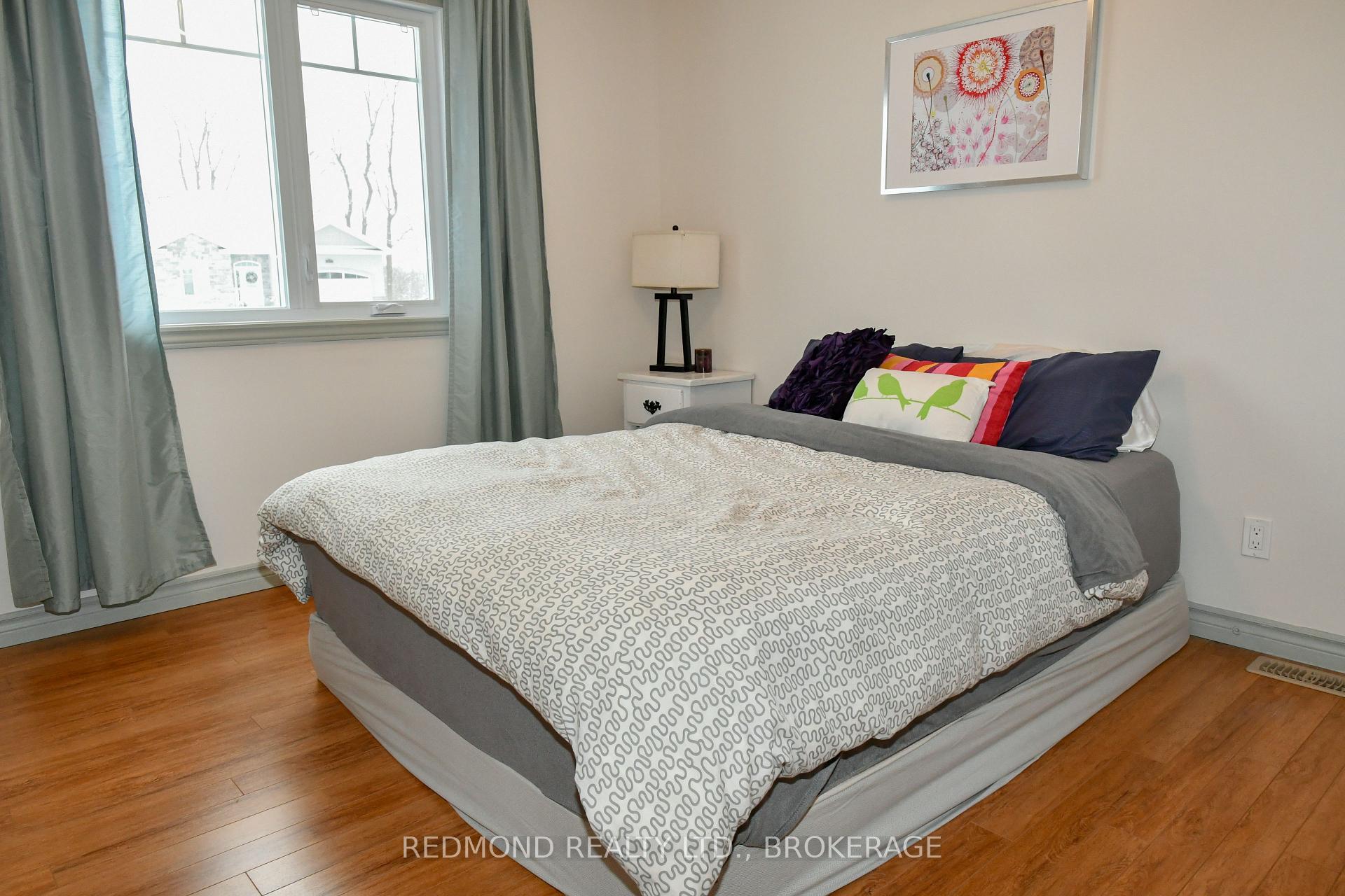 Photo 20 of 128 Maplecroft Court, Gananoque — HOMEH