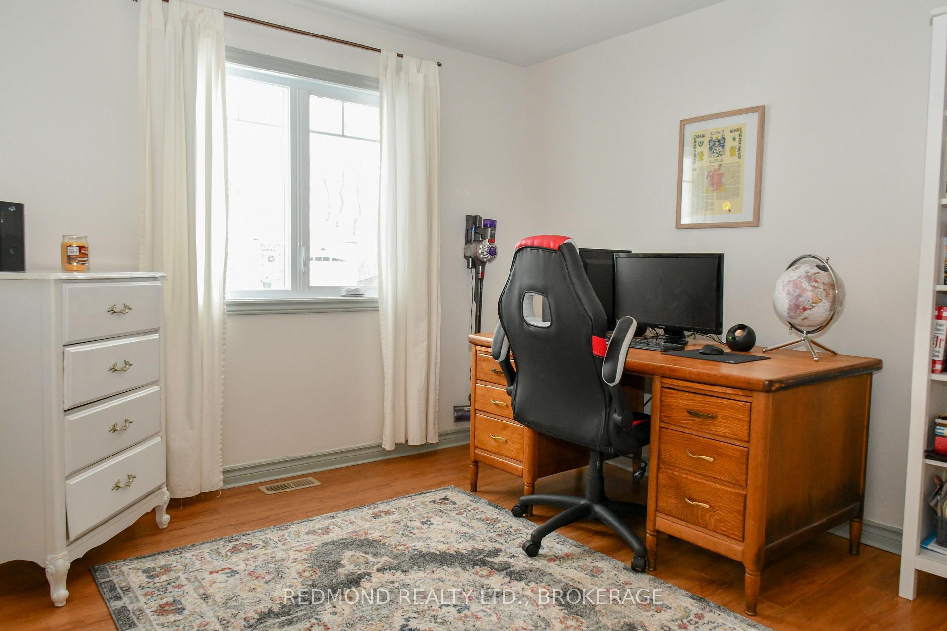 Photo 21 of 128 Maplecroft Court, Gananoque — HOMEH
