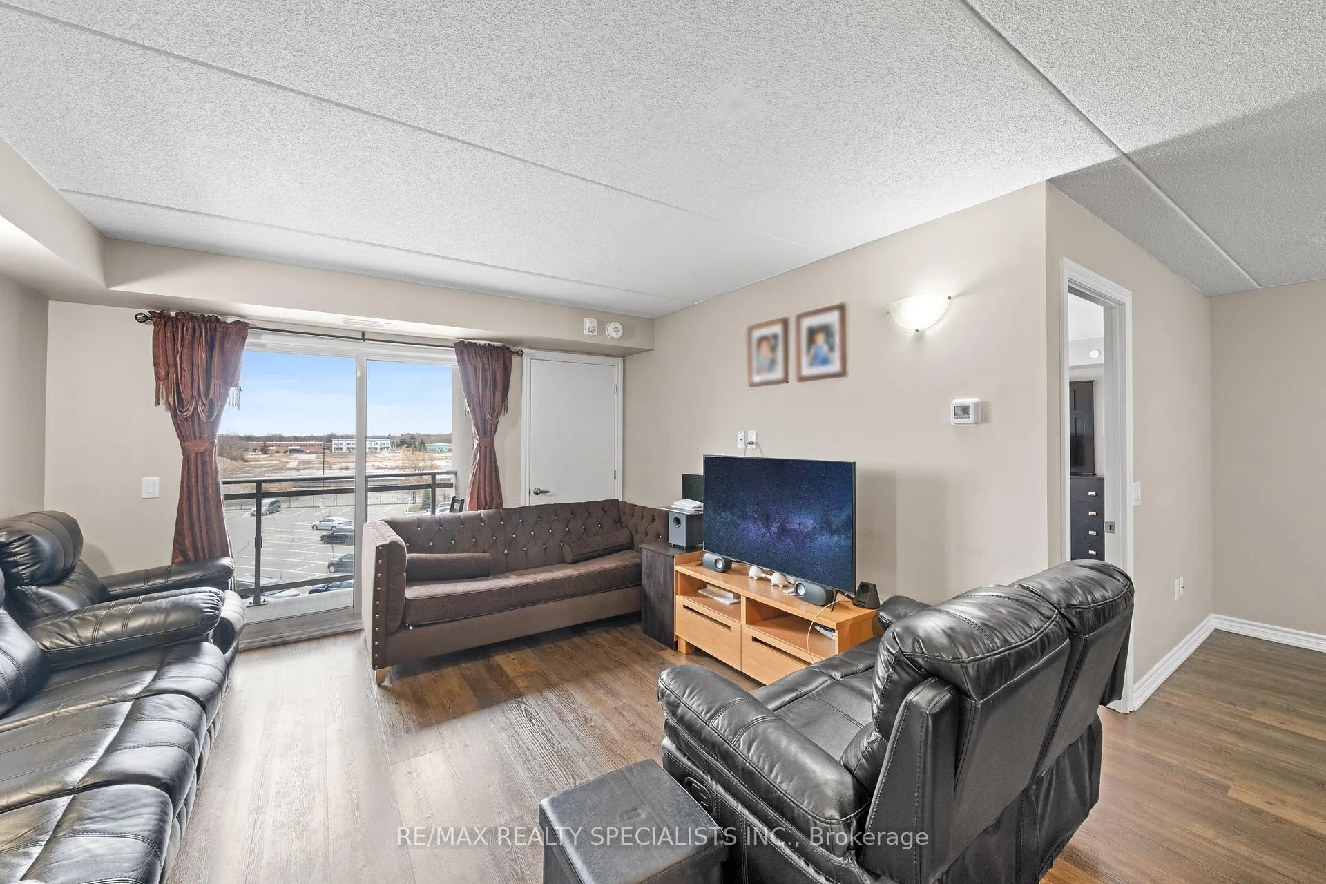 Photo 10 of Unit 407, 716 Main Street E, Milton, Timberlea — HOMEH