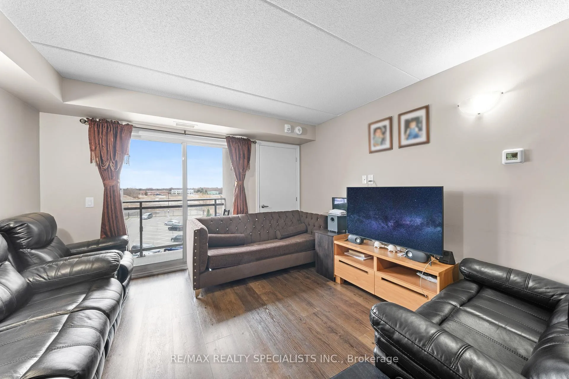 Photo 11 of Unit 407, 716 Main Street E, Milton, Timberlea — HOMEH