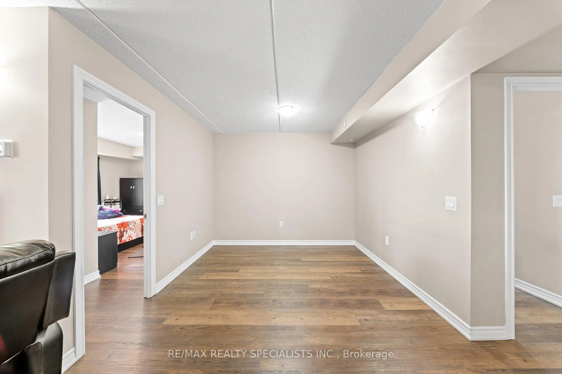 Photo 15 of Unit 407, 716 Main Street E, Milton, Timberlea — HOMEH