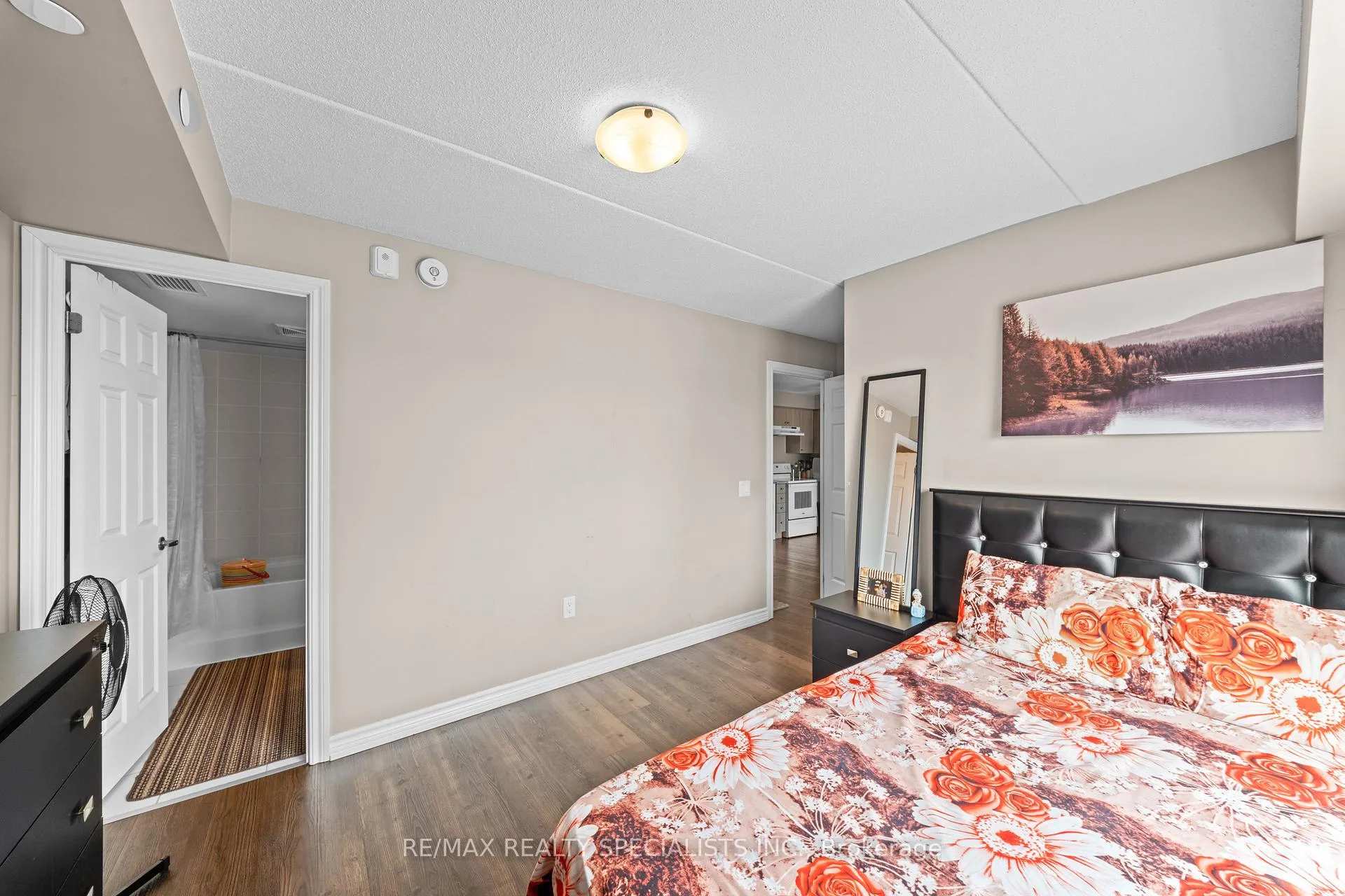Photo 21 of Unit 407, 716 Main Street E, Milton, Timberlea — HOMEH