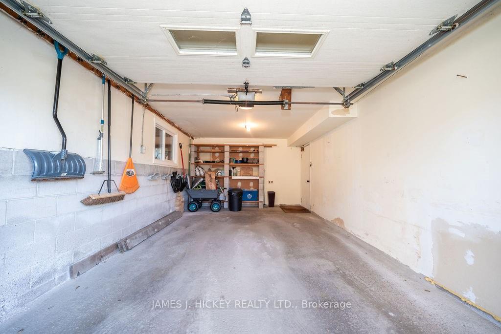 Photo 10 of 1 Darwin Crescent, Deep River, Deep River — HOMEH