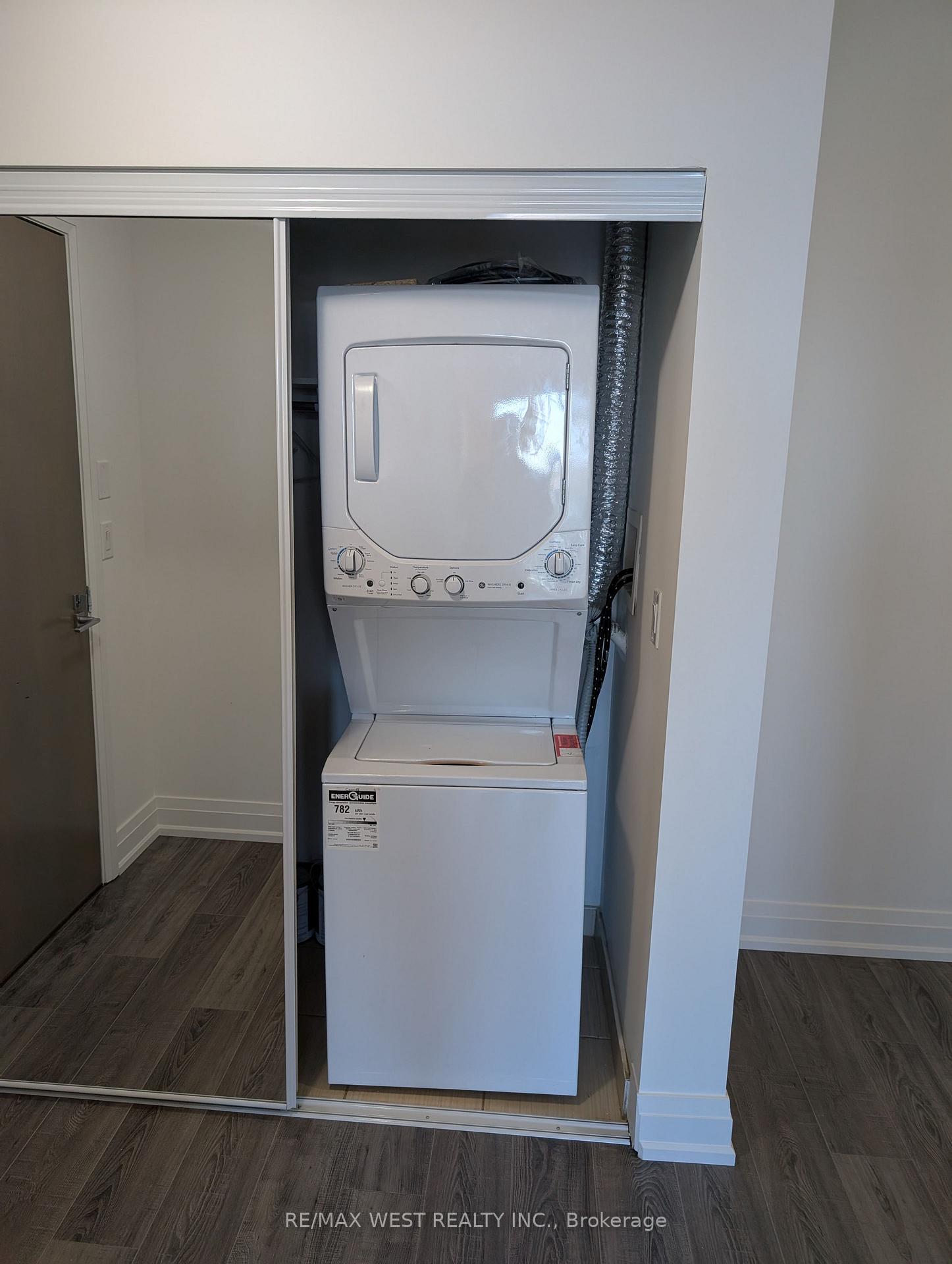 Photo 9 of Unit 901, 7165 Yonge Street, Markham, Grandview — HOMEH