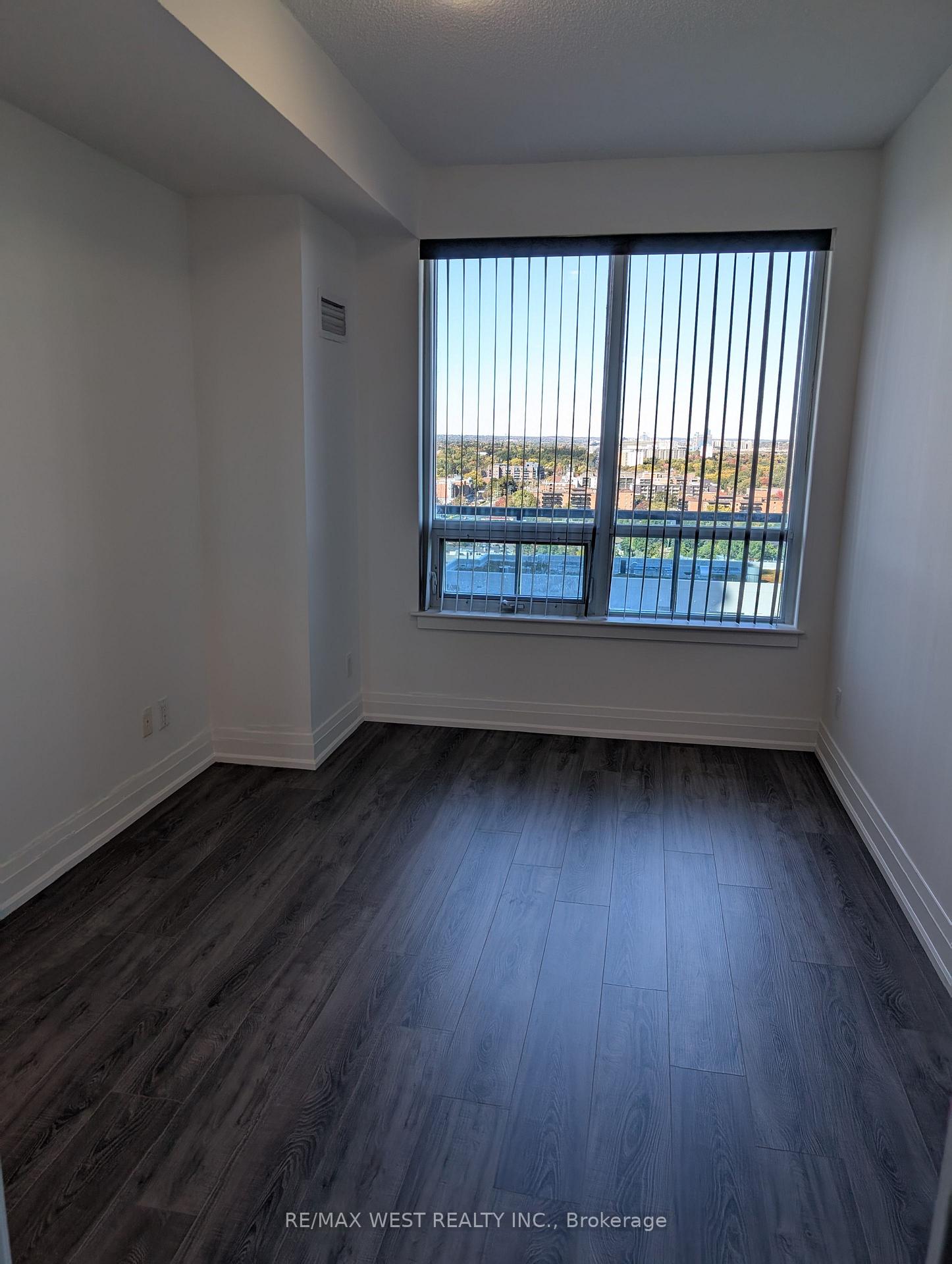 Photo 12 of Unit 901, 7165 Yonge Street, Markham, Grandview — HOMEH
