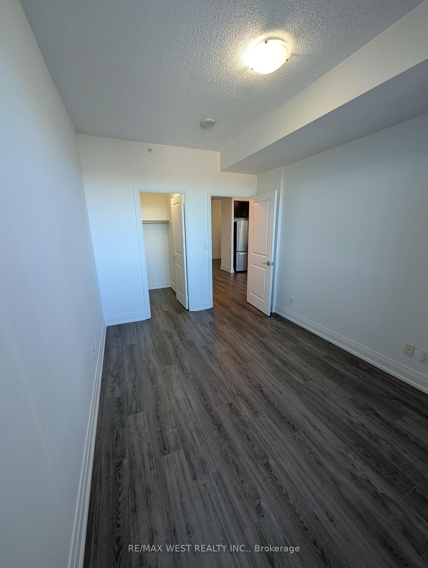 Photo 13 of Unit 901, 7165 Yonge Street, Markham, Grandview — HOMEH