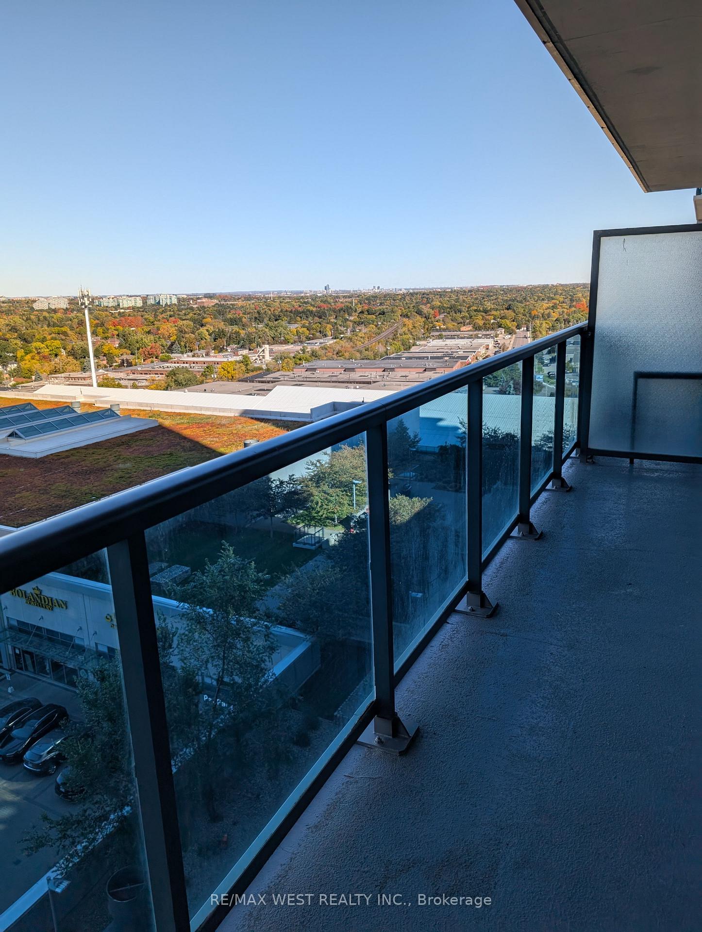 Photo 17 of Unit 901, 7165 Yonge Street, Markham, Grandview — HOMEH