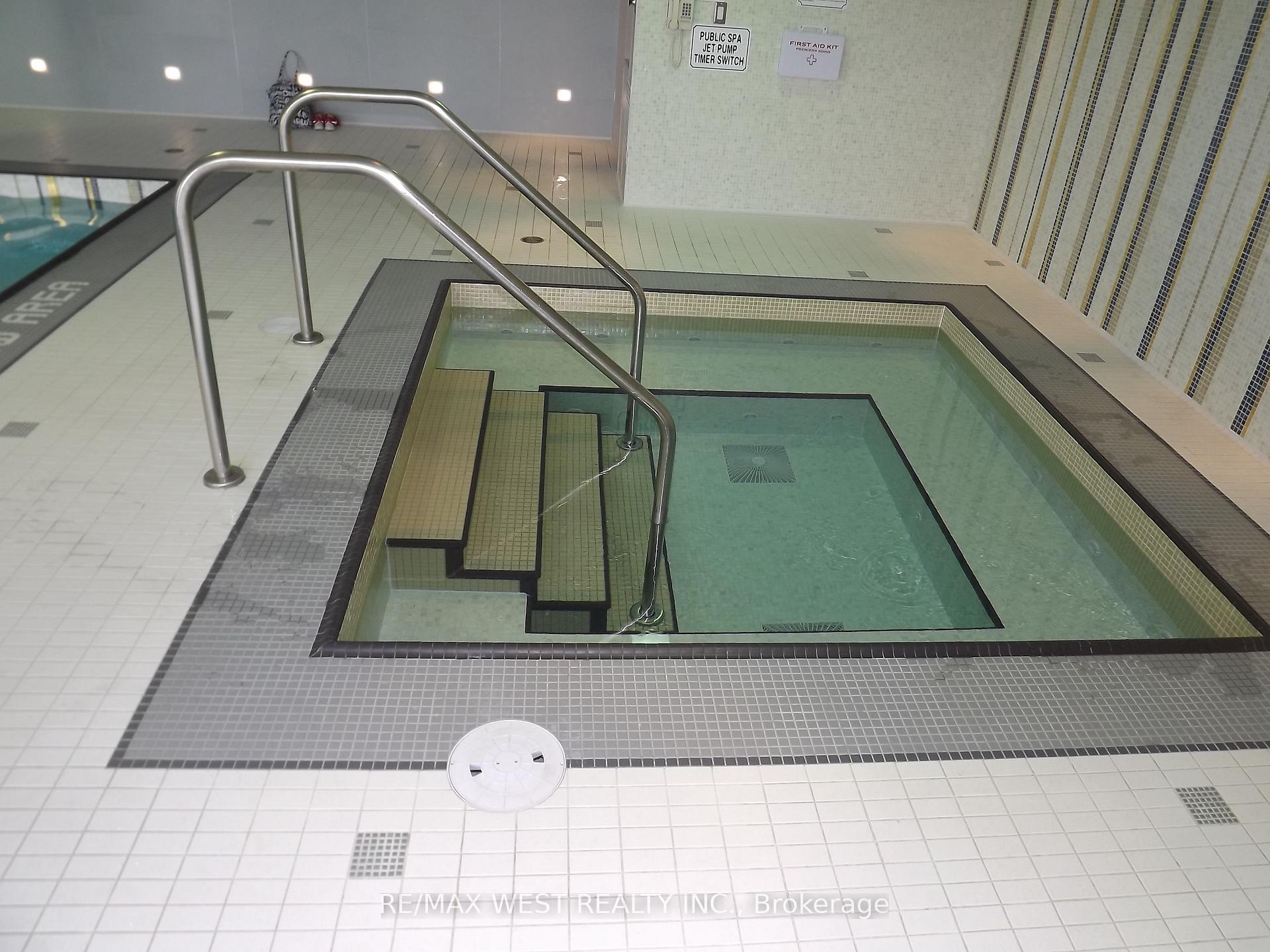 Photo 19 of Unit 901, 7165 Yonge Street, Markham, Grandview — HOMEH