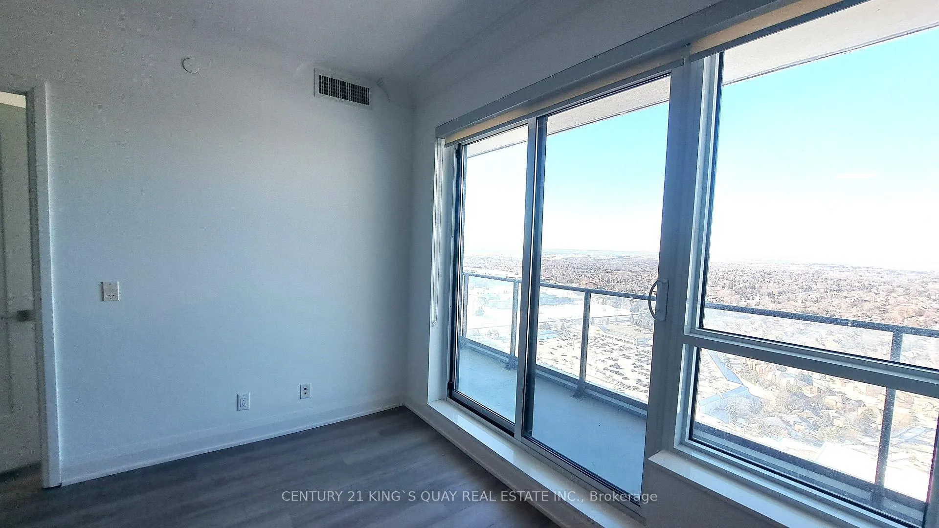 Photo 4 of Unit 3909, 8 Water Walk Drive, Markham, Unionville — HOMEH