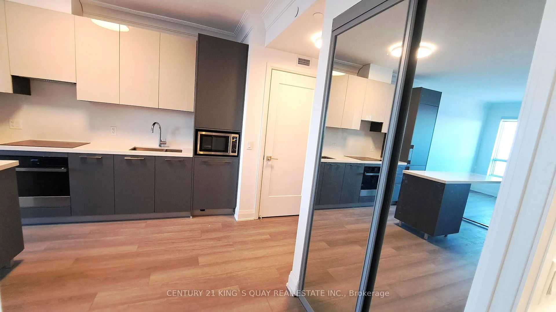 Photo 12 of Unit 3909, 8 Water Walk Drive, Markham, Unionville — HOMEH