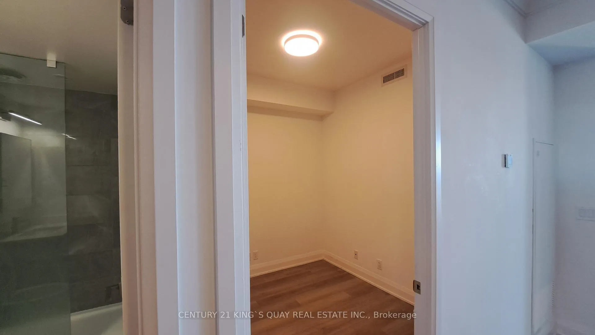 Photo 19 of Unit 3909, 8 Water Walk Drive, Markham, Unionville — HOMEH