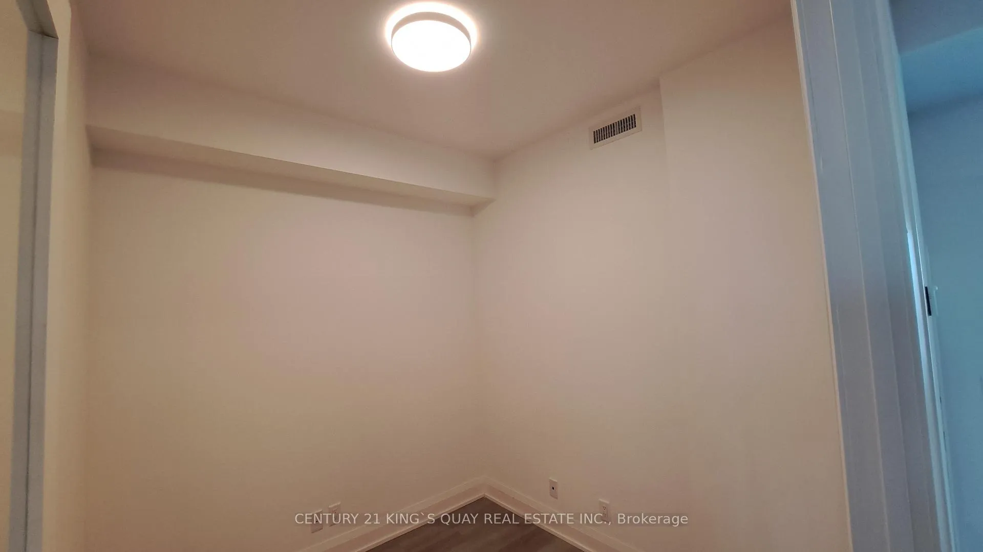 Photo 20 of Unit 3909, 8 Water Walk Drive, Markham, Unionville — HOMEH