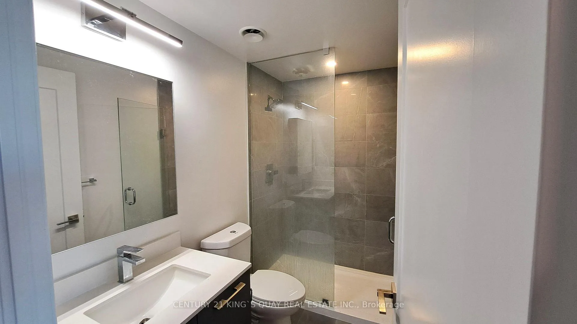 Photo 21 of Unit 3909, 8 Water Walk Drive, Markham, Unionville — HOMEH