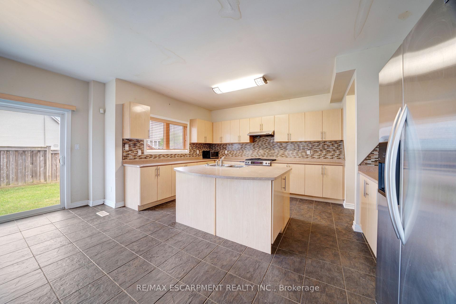 Photo 17 of 11 Belsey Lane, Clarington, Newcastle — HOMEH
