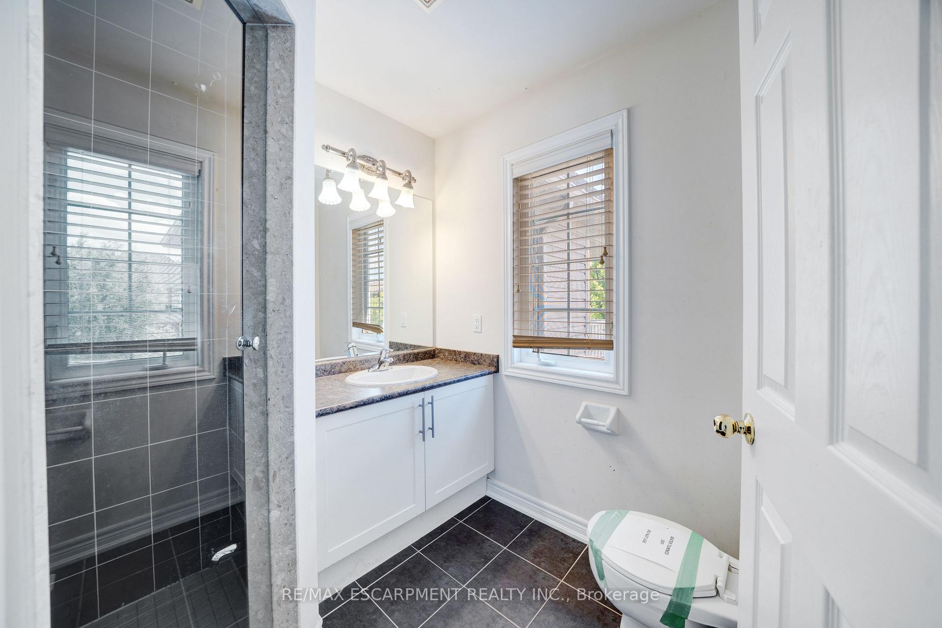 Photo 38 of 11 Belsey Lane, Clarington, Newcastle — HOMEH