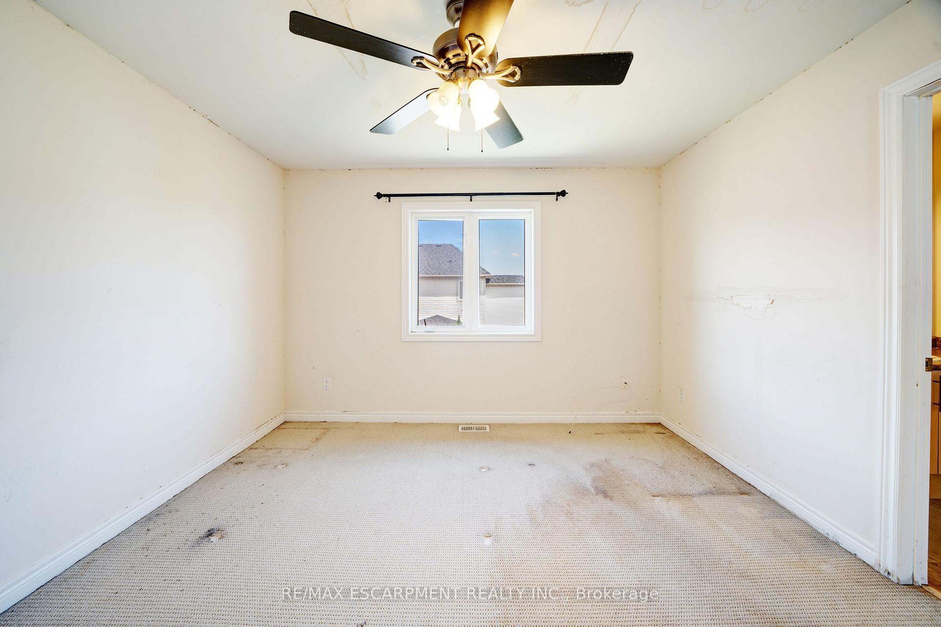 Photo 43 of 11 Belsey Lane, Clarington, Newcastle — HOMEH