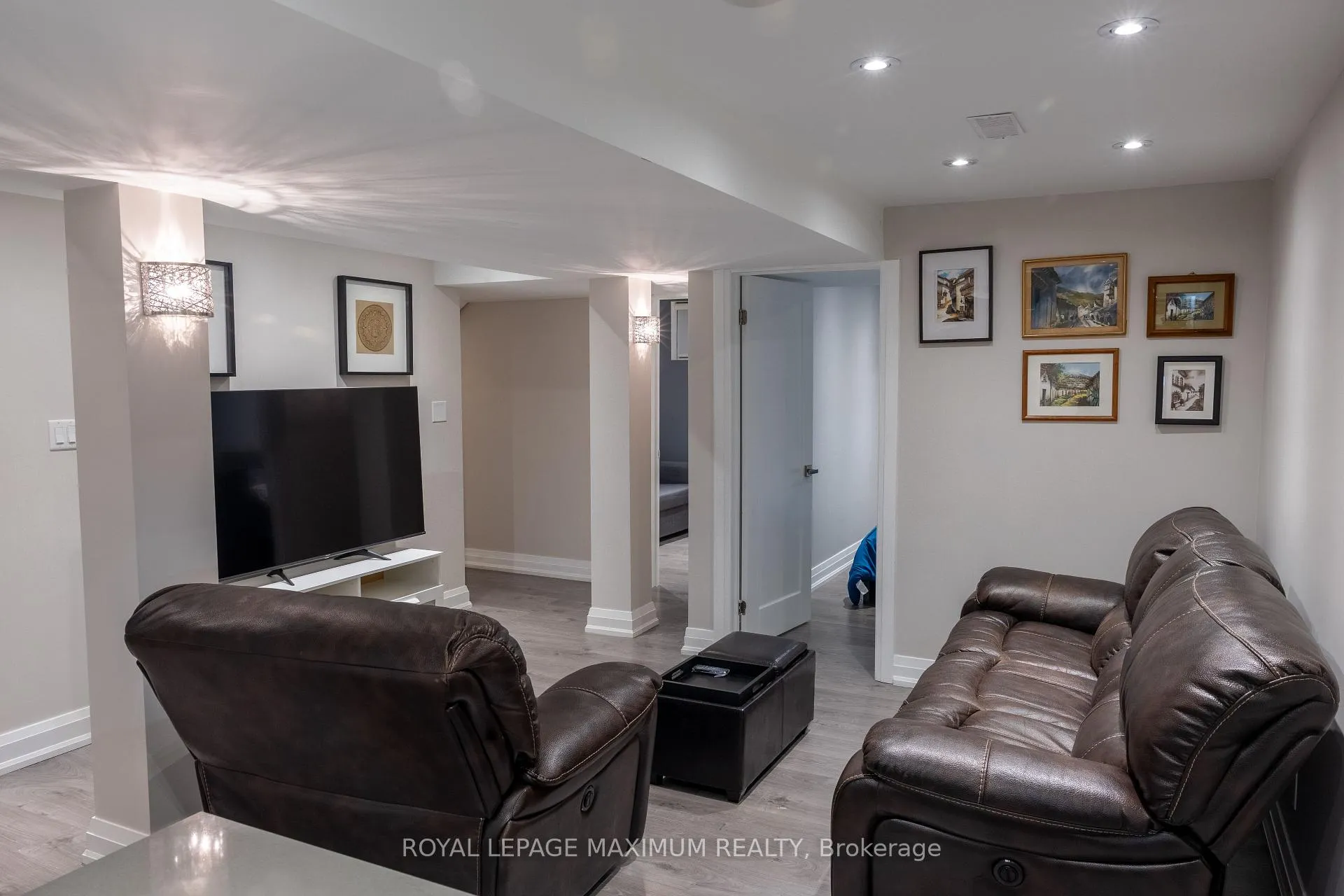 Photo 5 of Unit Basement, 19 Corner Brook Crescent, Vaughan, Vellore Village — HOMEH