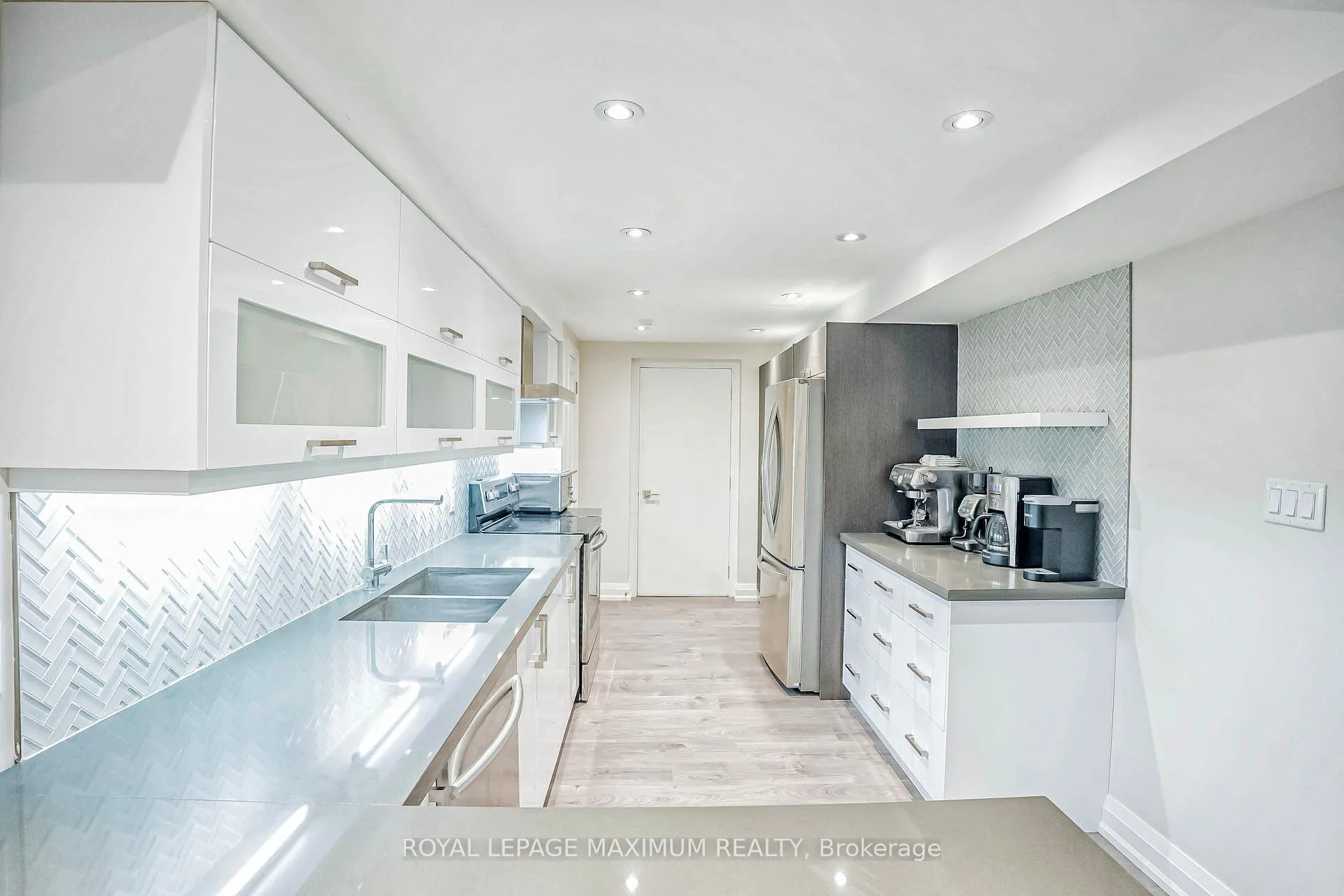 Photo 10 of Unit Basement, 19 Corner Brook Crescent, Vaughan, Vellore Village — HOMEH