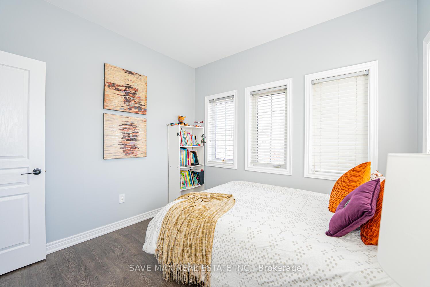Photo 29 of 39 Divinity Circle, Brampton, Northwest Brampton — HOMEH