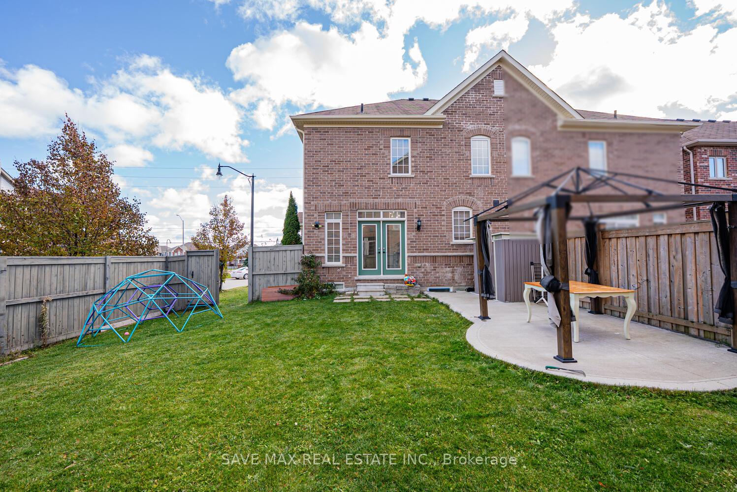 Photo 42 of 39 Divinity Circle, Brampton, Northwest Brampton — HOMEH