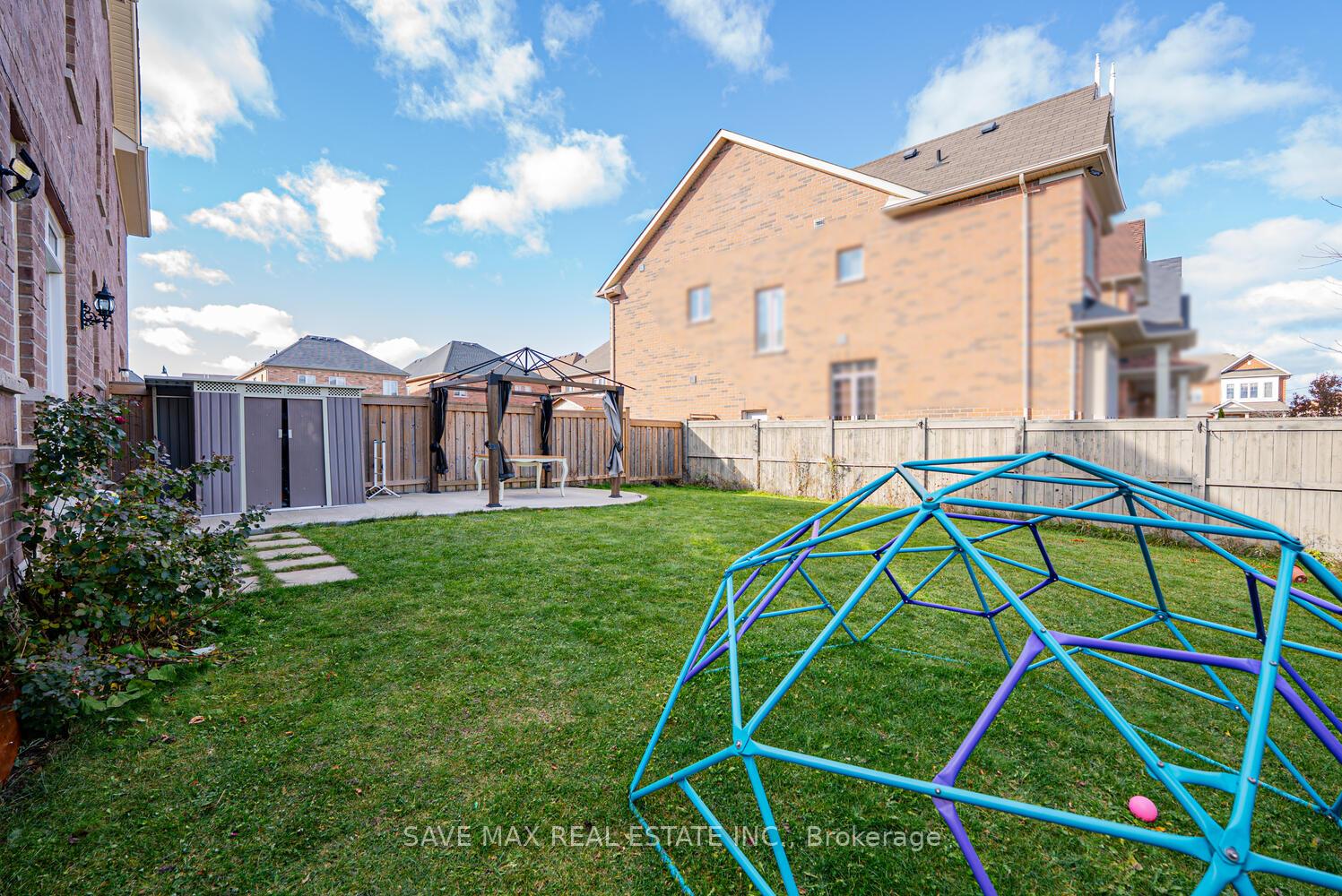 Photo 44 of 39 Divinity Circle, Brampton, Northwest Brampton — HOMEH