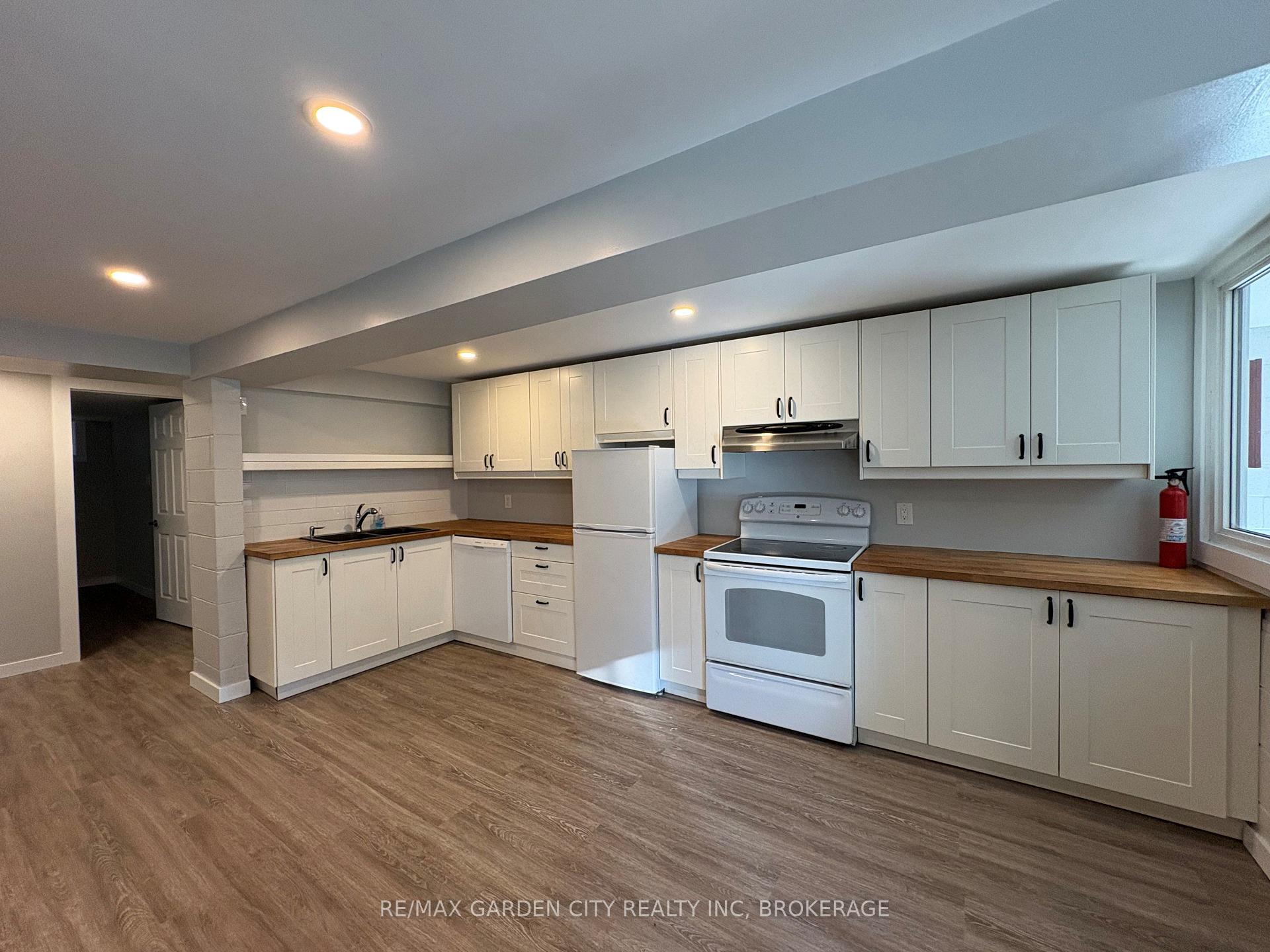 Photo 4 of Unit 7, 1419 Pelham Street, Pelham, Fonthill — HOMEH