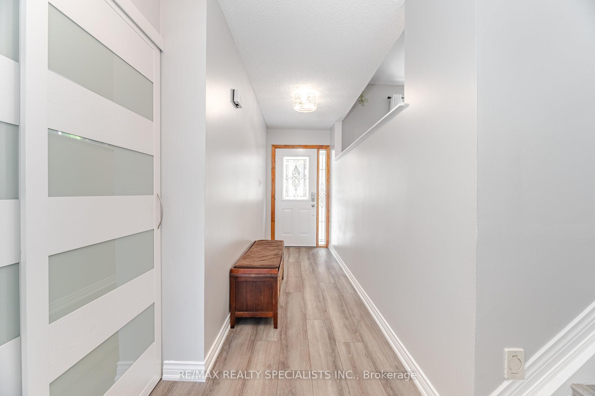 Photo 6 of 325 Kingsview Drive, Caledon, Bolton North — HOMEH