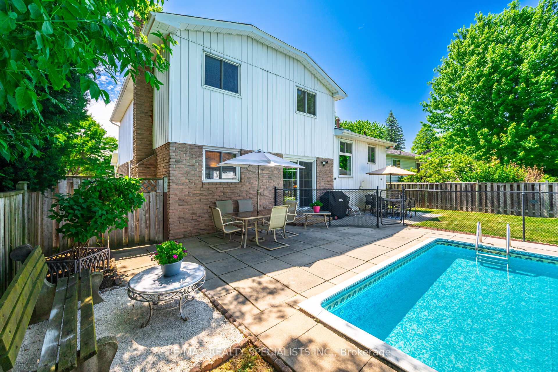 Photo 29 of 325 Kingsview Drive, Caledon, Bolton North — HOMEH