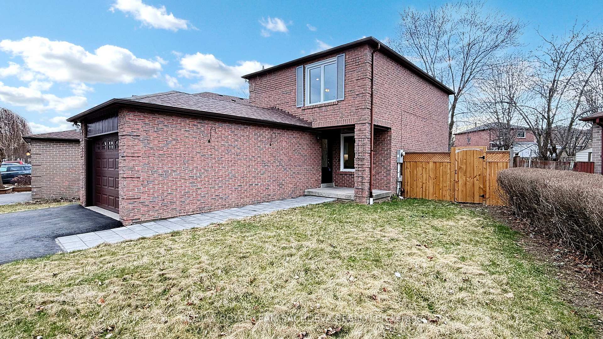 Photo 2 of 36 Radford Drive, Ajax, Central West — HOMEH