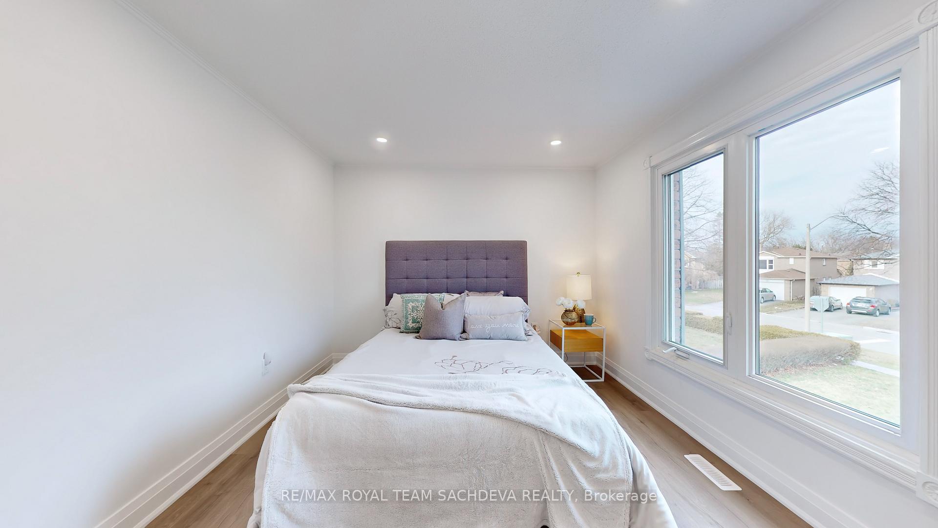 Photo 24 of 36 Radford Drive, Ajax, Central West — HOMEH