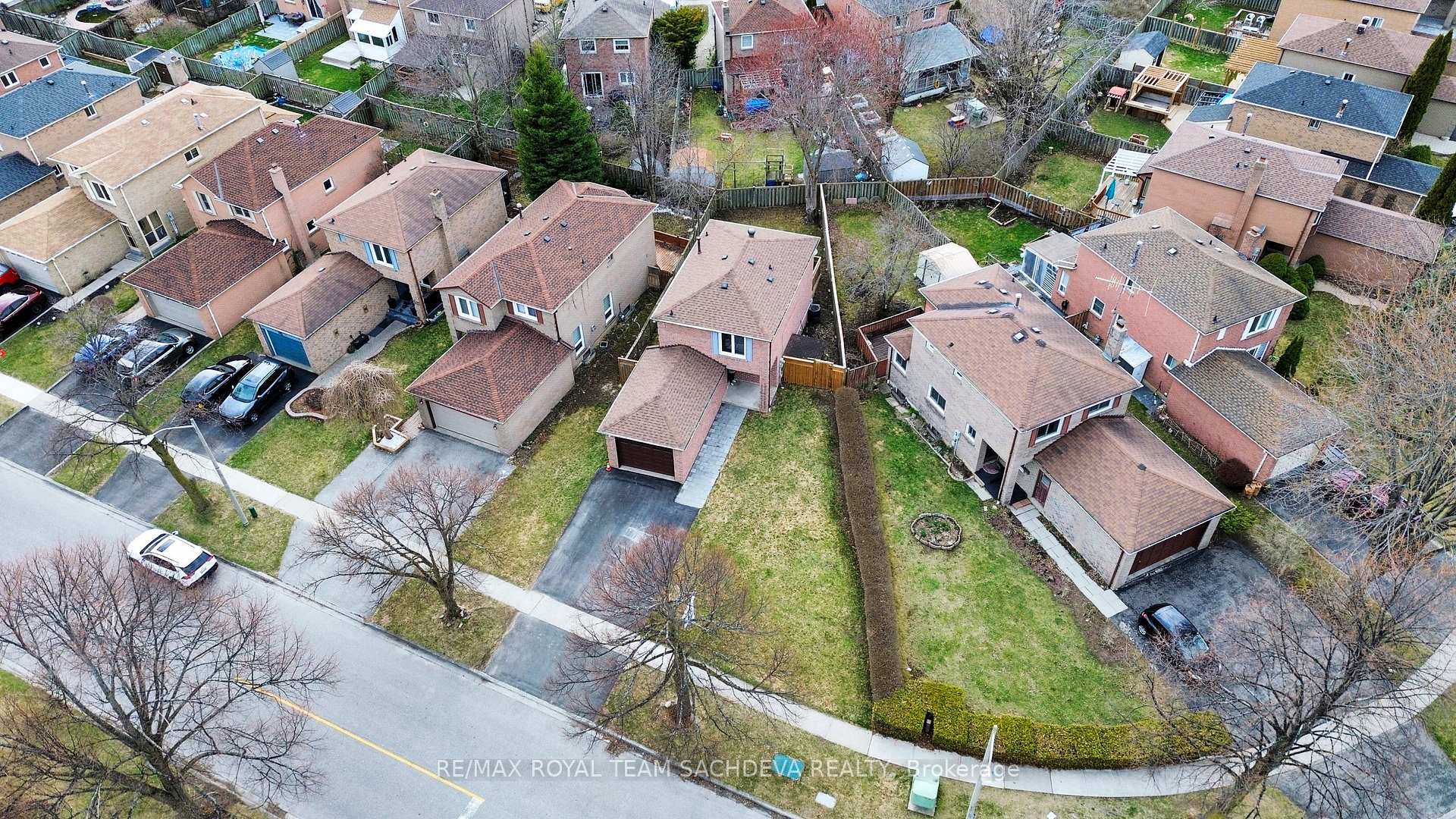 Photo 48 of 36 Radford Drive, Ajax, Central West — HOMEH