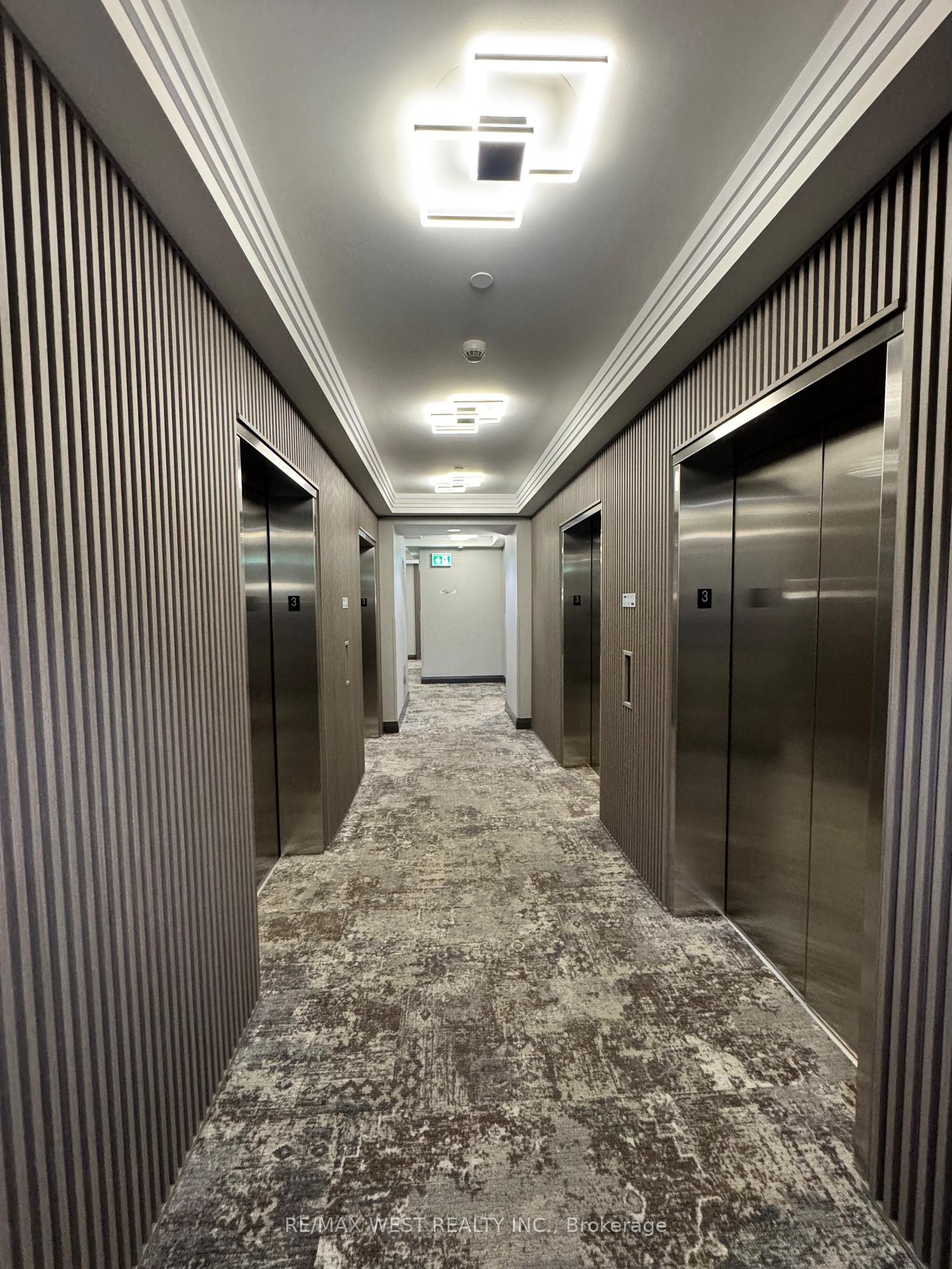 Photo 7 of Unit 327, 7161 Yonge Street, Markham, Grandview — HOMEH