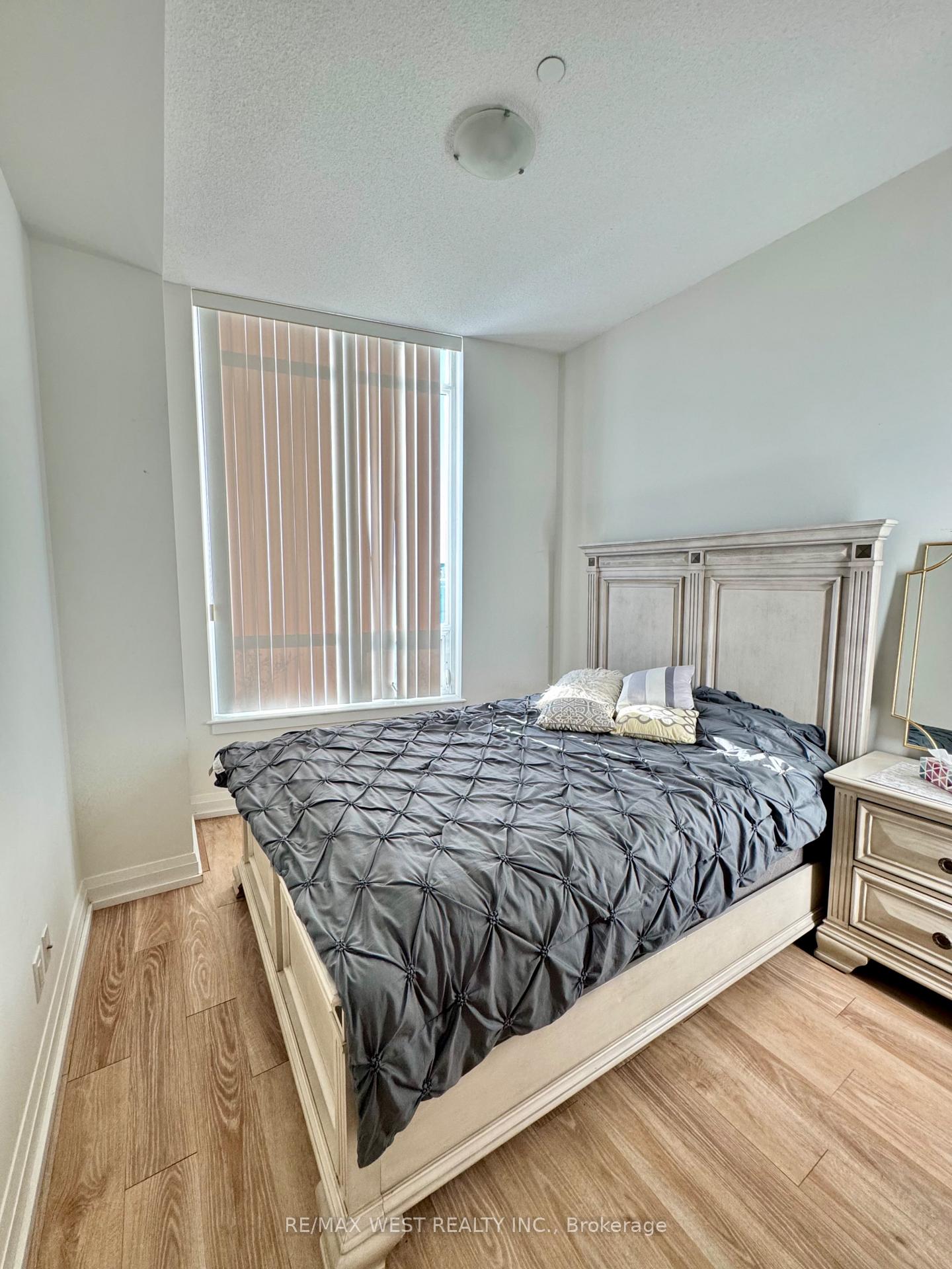 Photo 15 of Unit 327, 7161 Yonge Street, Markham, Grandview — HOMEH