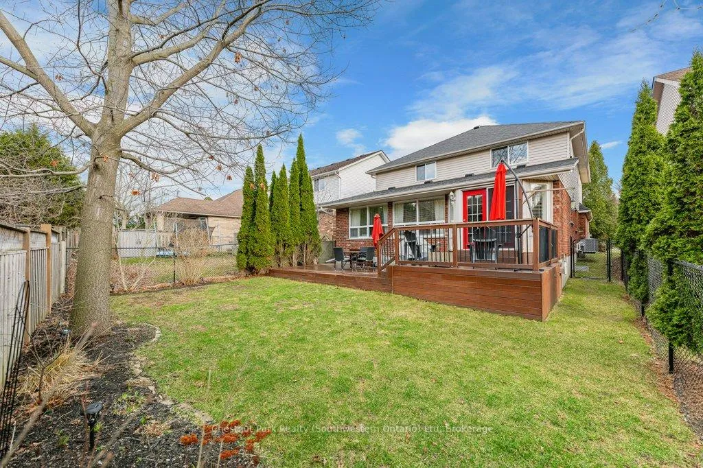 Photo 5 of 14 Teal Drive, Guelph, Kortright Hills — HOMEH